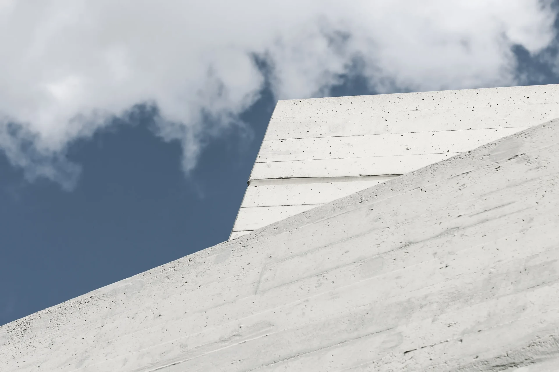 MBT Mitarbeiter bei Betoninstandsetzungsarbeiten